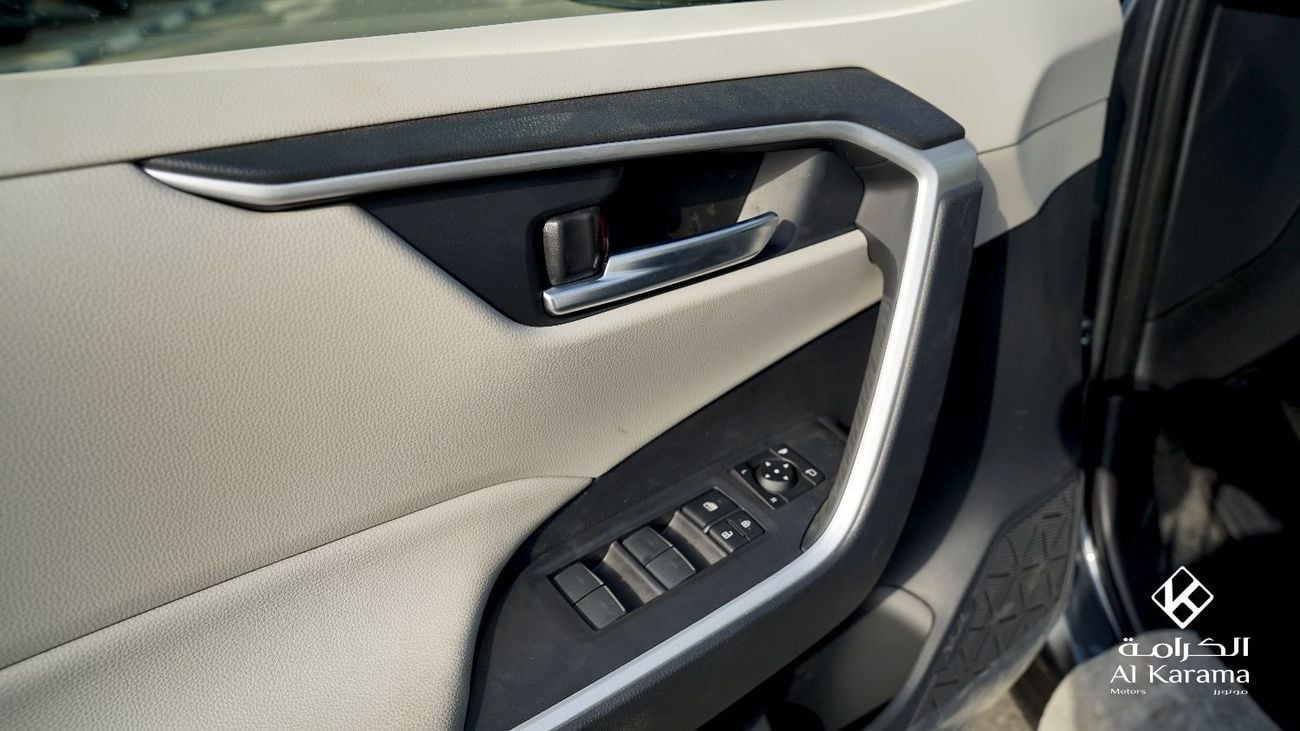 Toyota RAV4 2.5L Adventure with RADAR | Wireless Charger | 19inch Alloy Wheels | GCC Specs | Panoramic Sunroof