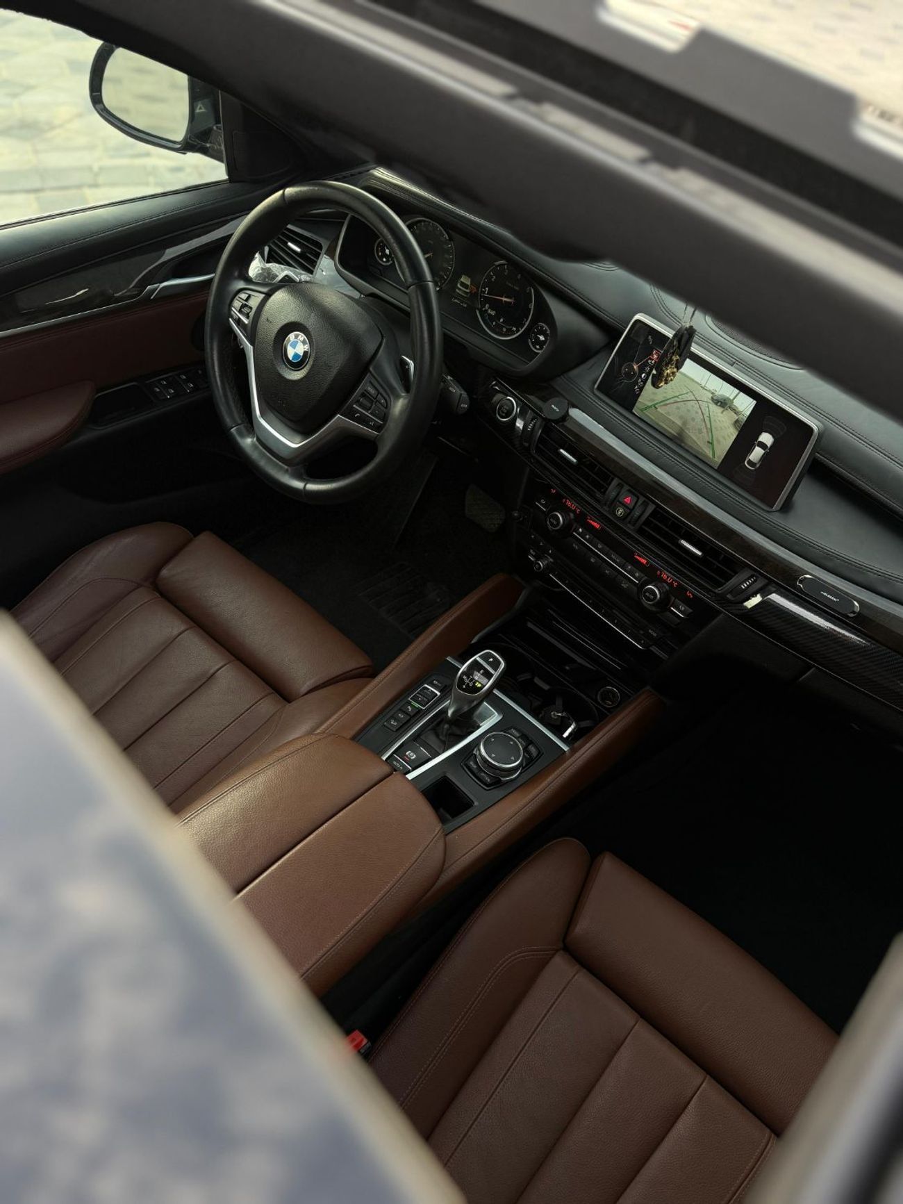 بي أم دبليو X6 50i Exclusive 4.4L