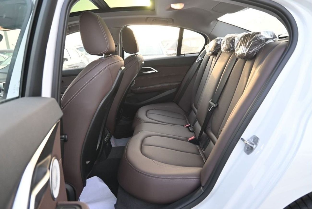 BMW 120i BMW 120i M Sport 1.5L Petrol, 7 DCT, Color White Model 2023