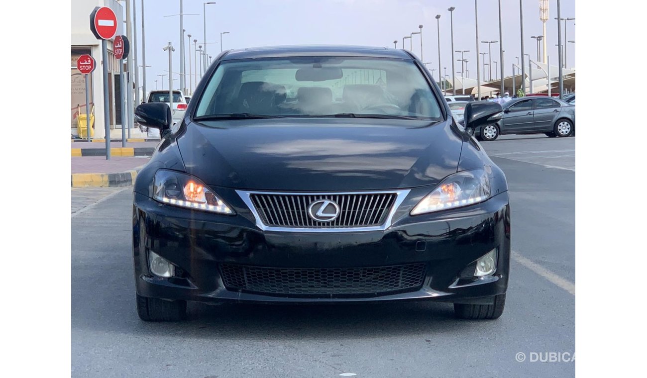 Lexus IS250 Lexus is250 black color 2010 in excellent condition American import