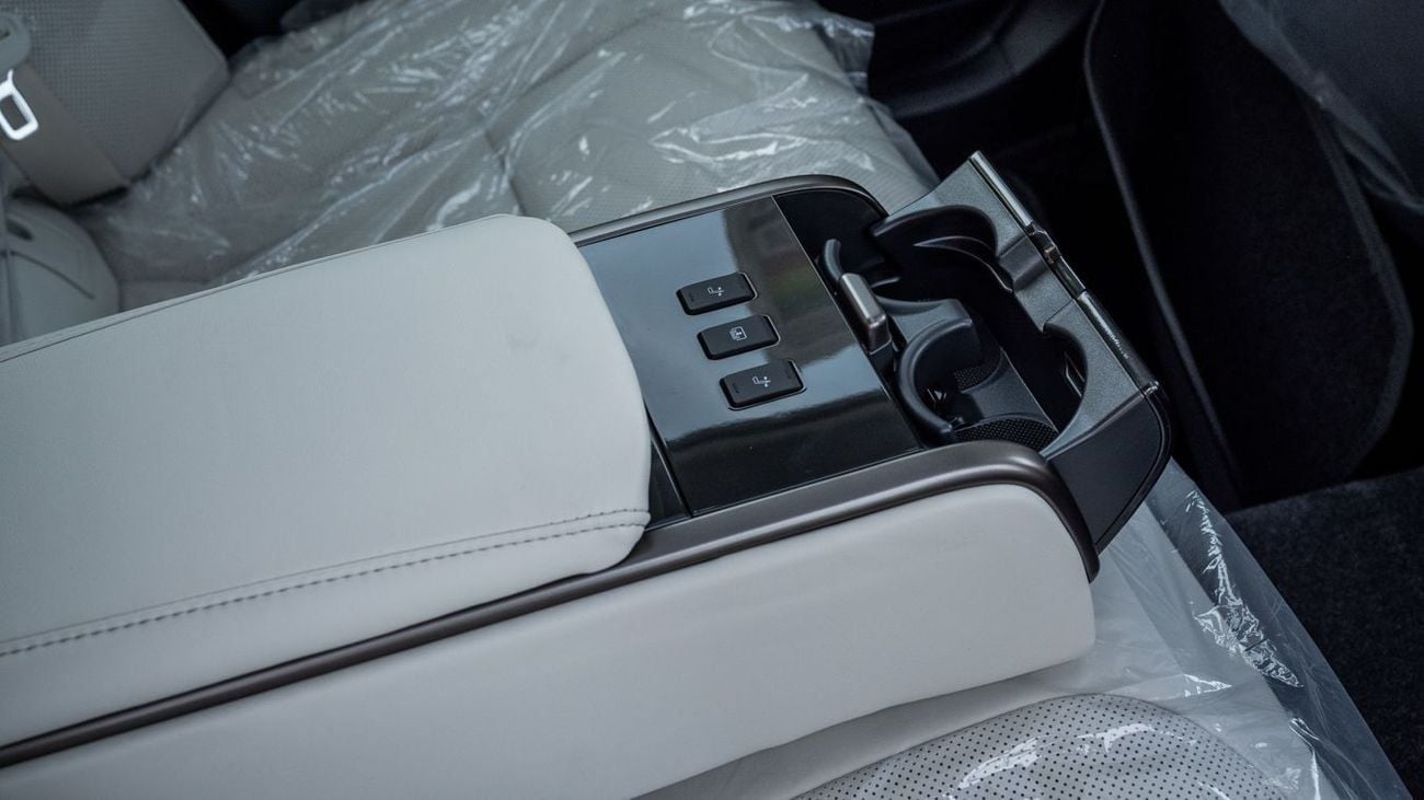 تويوتا كراون PLATINUM TOYOTA CROWN 2.5 HEV HI -2026YM