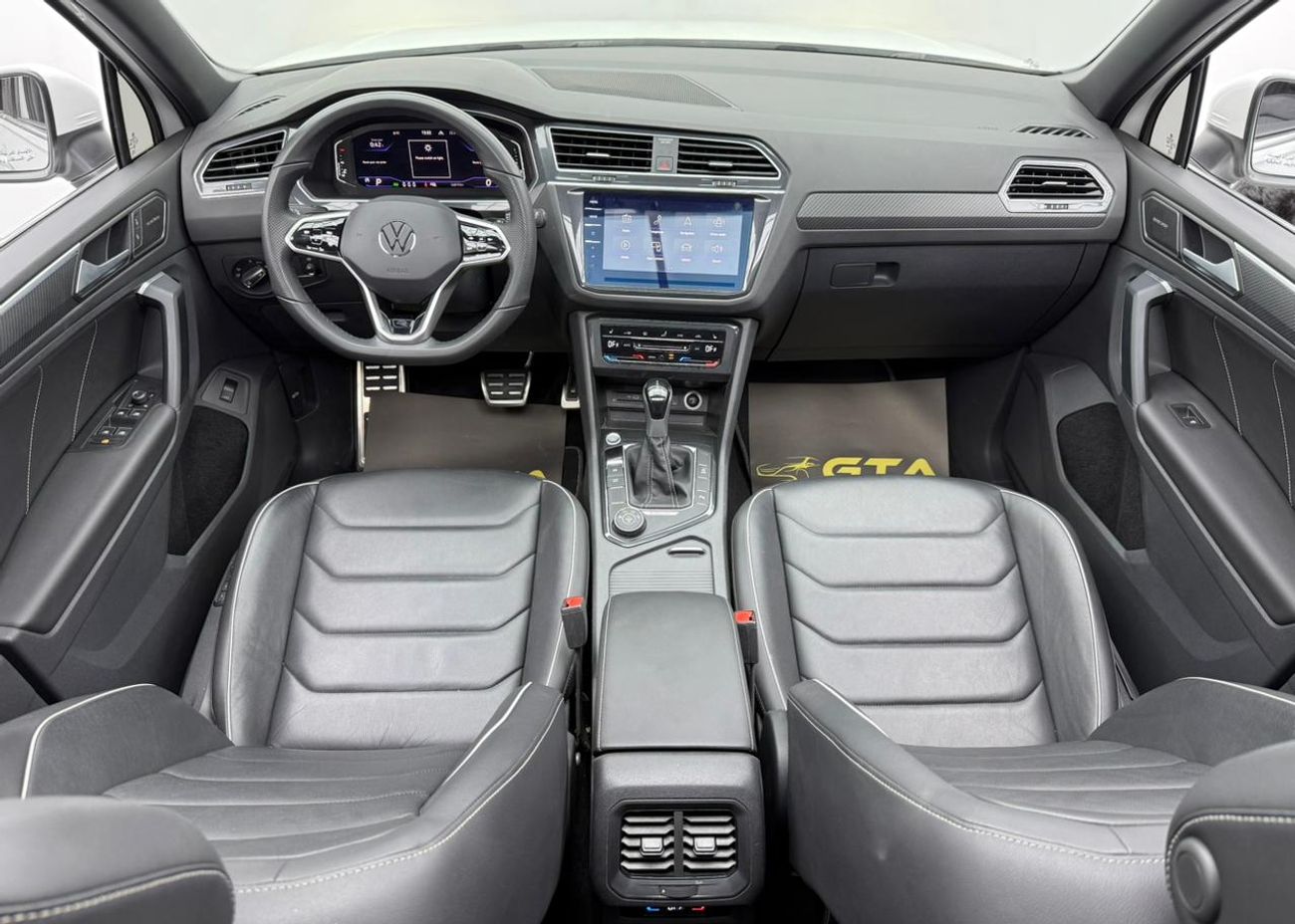 فولكس واجن تيجوان 2024 Volkswagen Tiguan R-Line, 2026 Volkswagen Warranty + Service Pack, Very Low Km, GCC