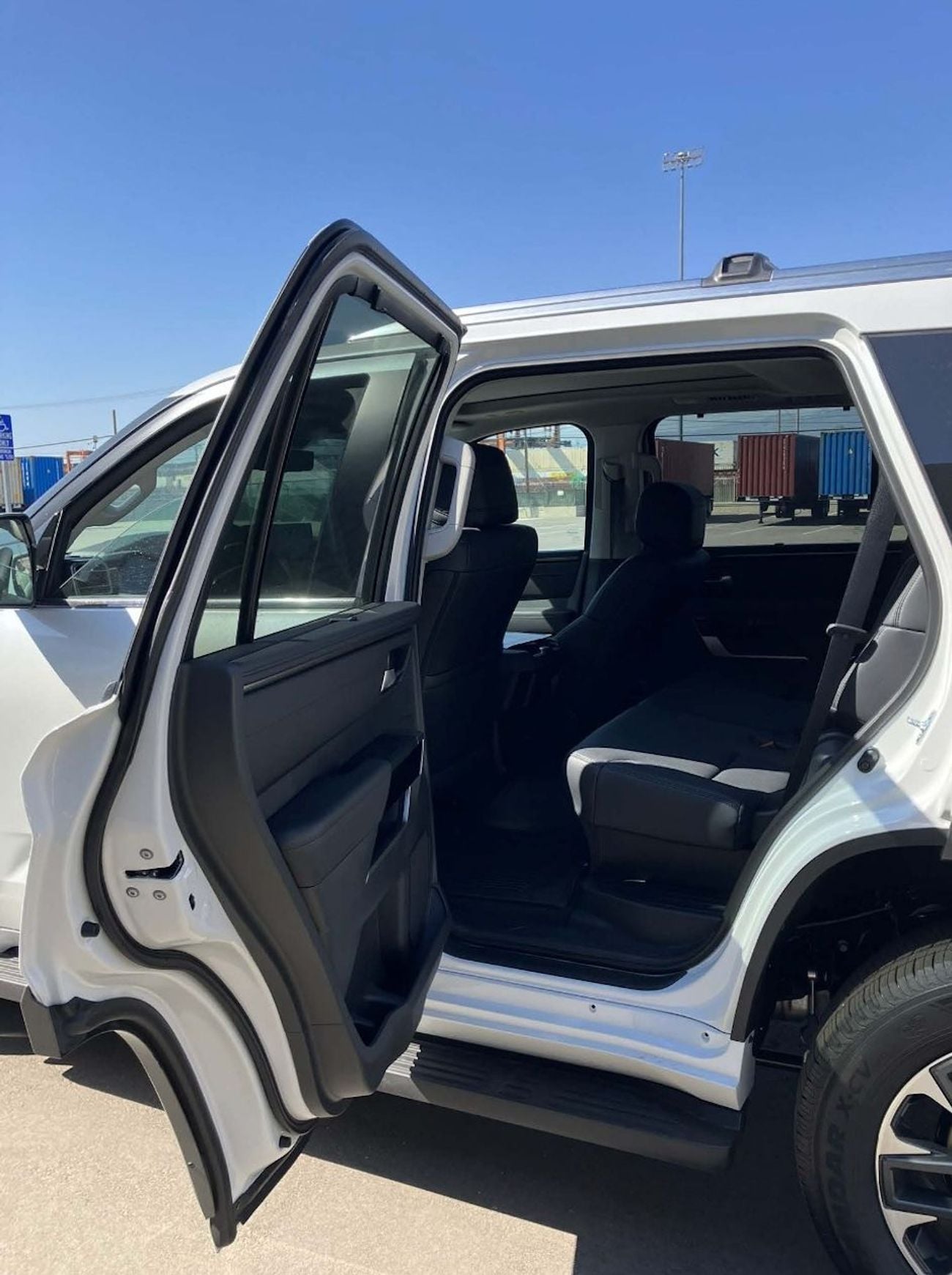 تويوتا سيكويا HYBRID (NON GCC) LTD