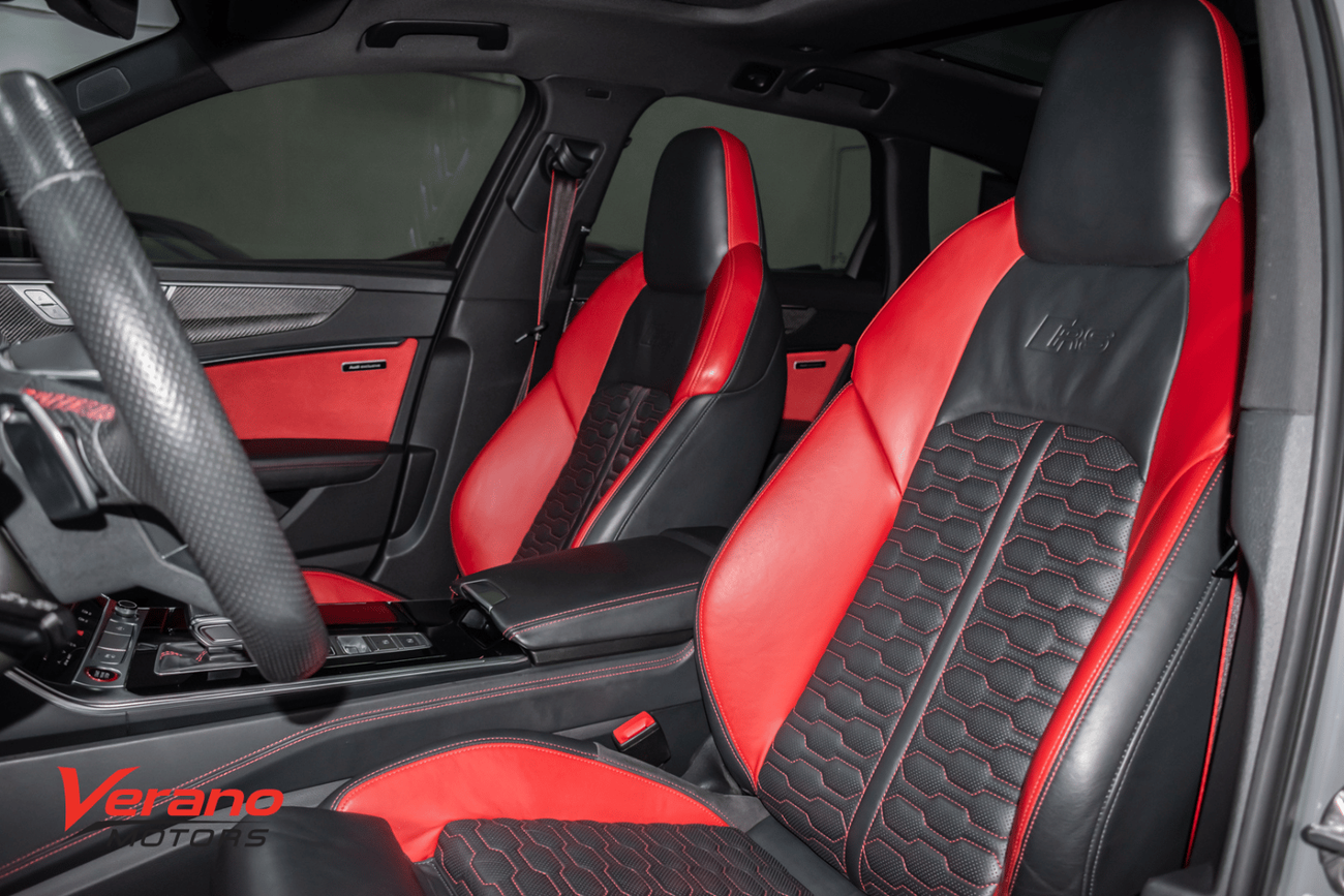 Audi RS6 STD Audi RS6 4.0 TFSI quattro
