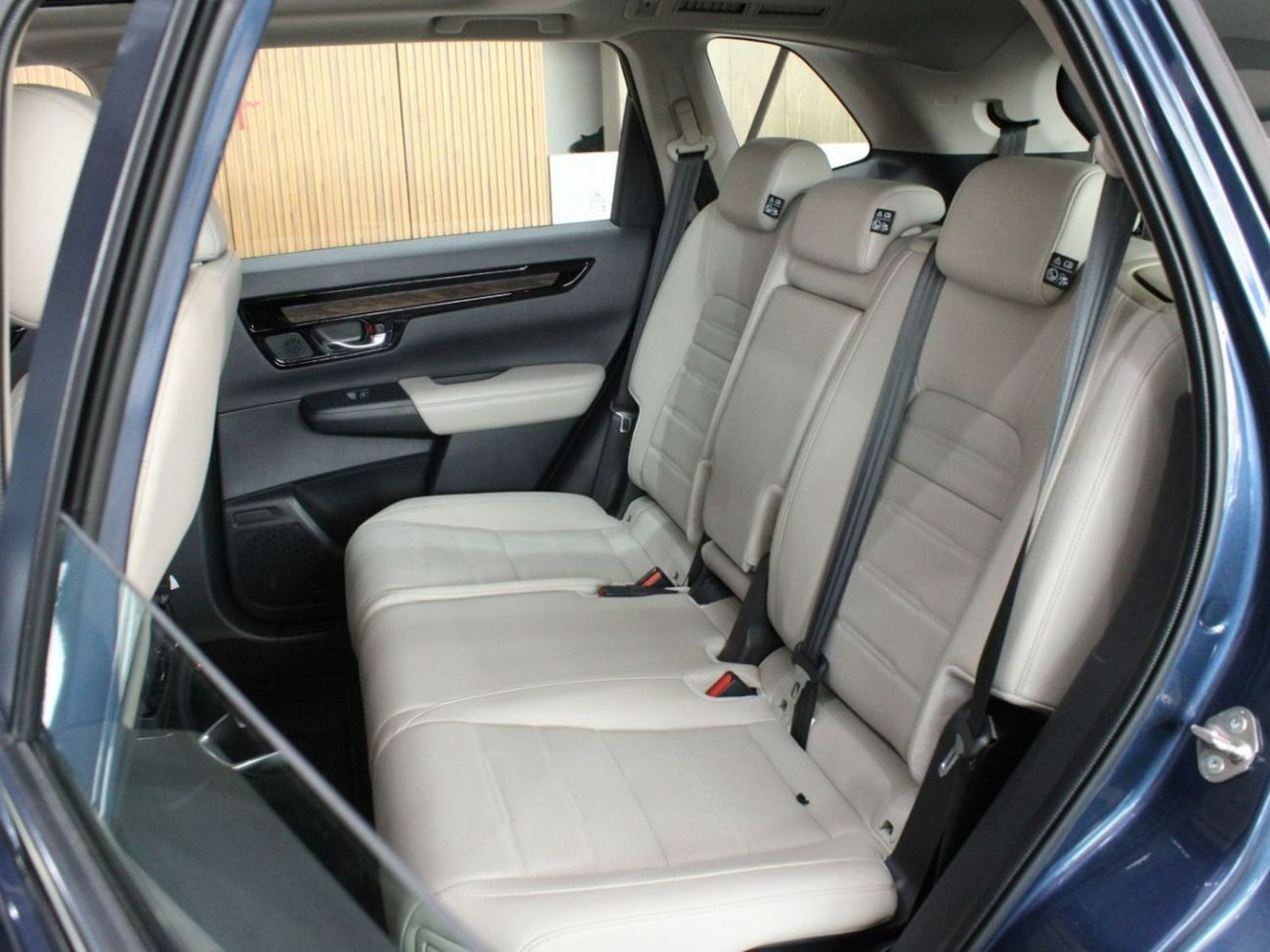 Honda CRV EX FULL OPTION