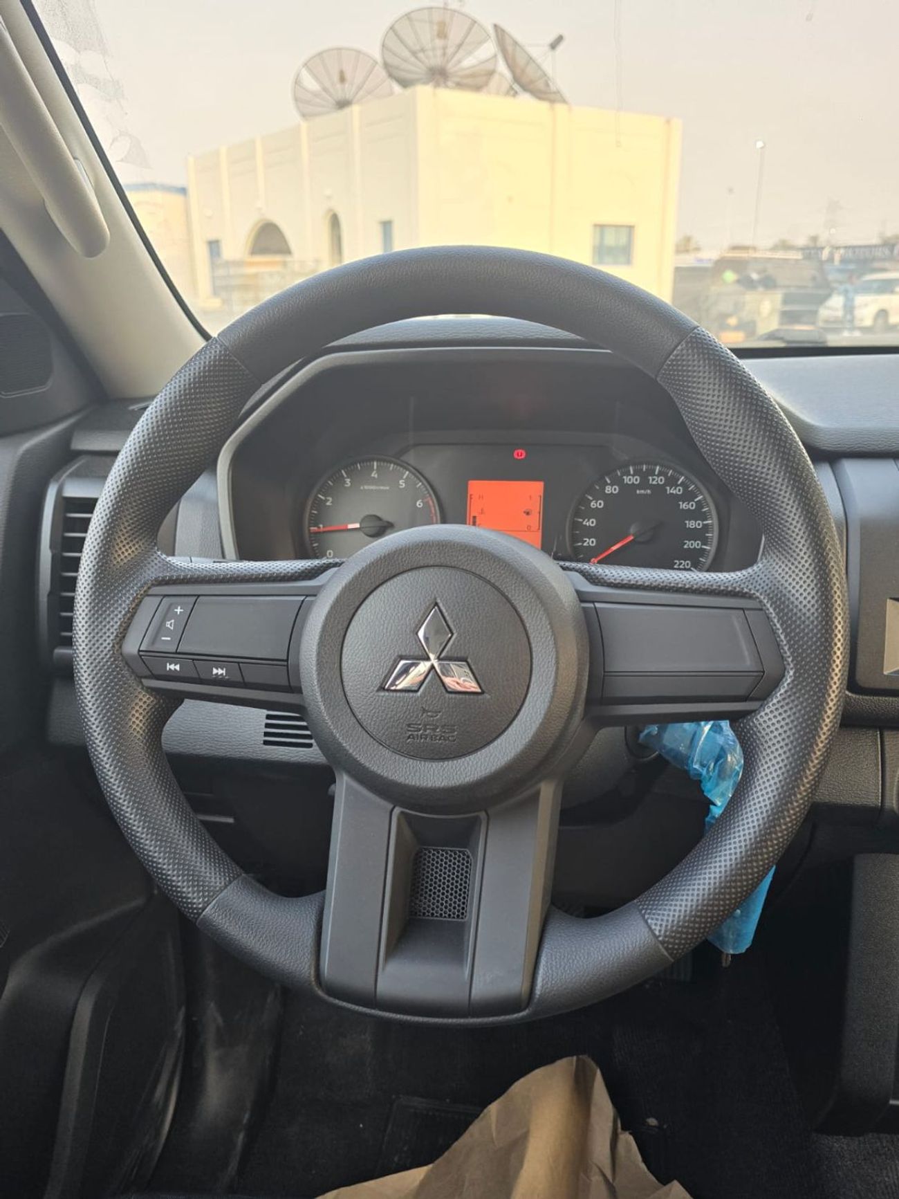 Mitsubishi L200 GLX Double Cab Petrol 2.4L