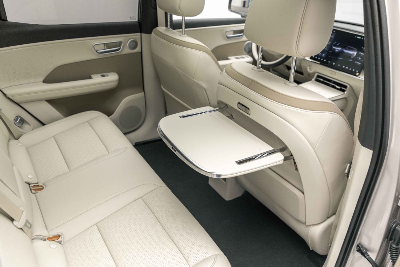 تويوتا BZ3X Max - Silver Inside Beige | Export Only