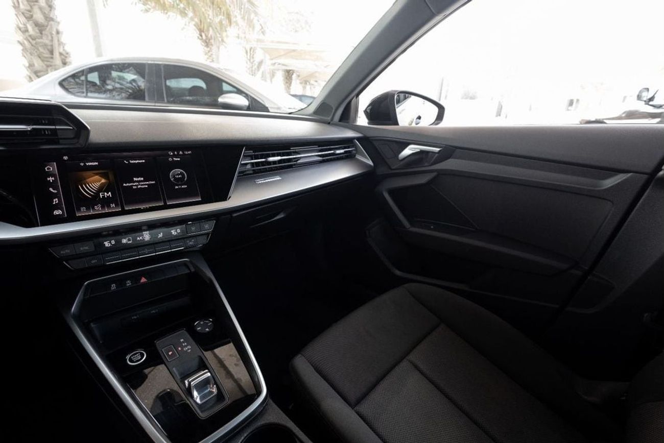 أودي A3 35 TFSI 1.4L Audi A3 35TFSI 2021 GCC under Warranty with Flexible Down-Payment.