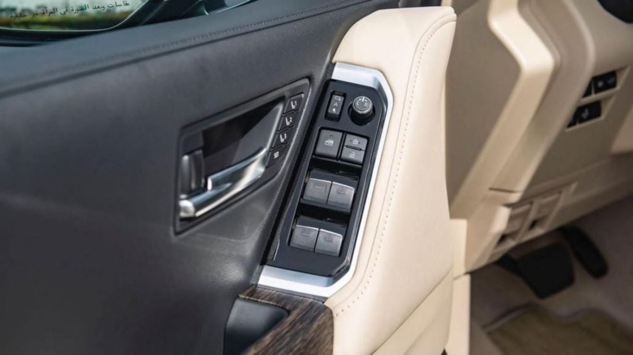 Toyota Land Cruiser Toyota Land Cruiser LC300 VXR 3.5L Petrol twin turbo full option 2024