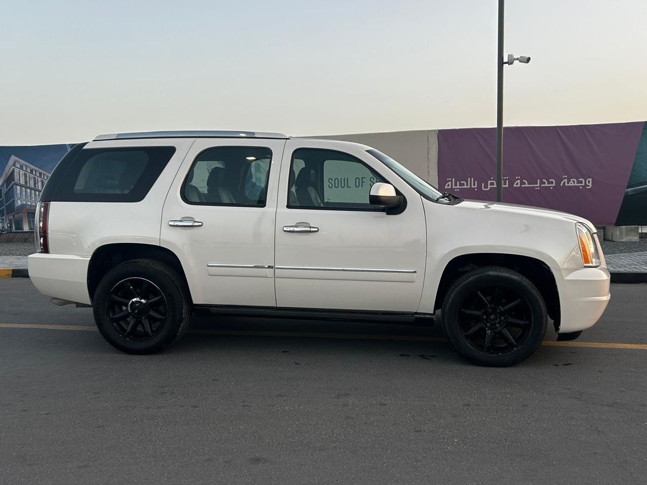 GMC Yukon yucon denali 2013 model gcc