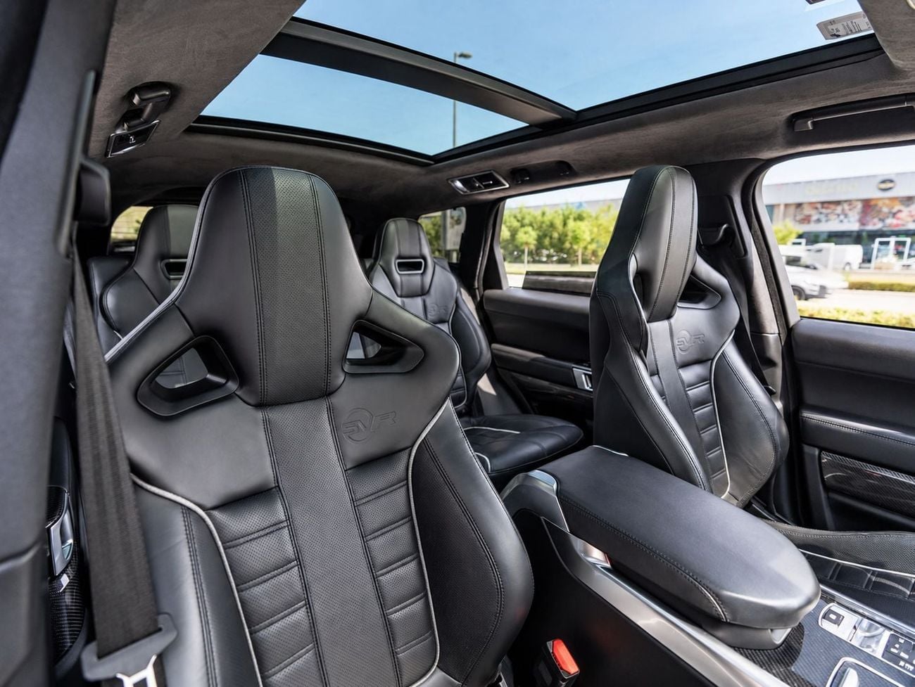 Land Rover Range Rover Sport SVR