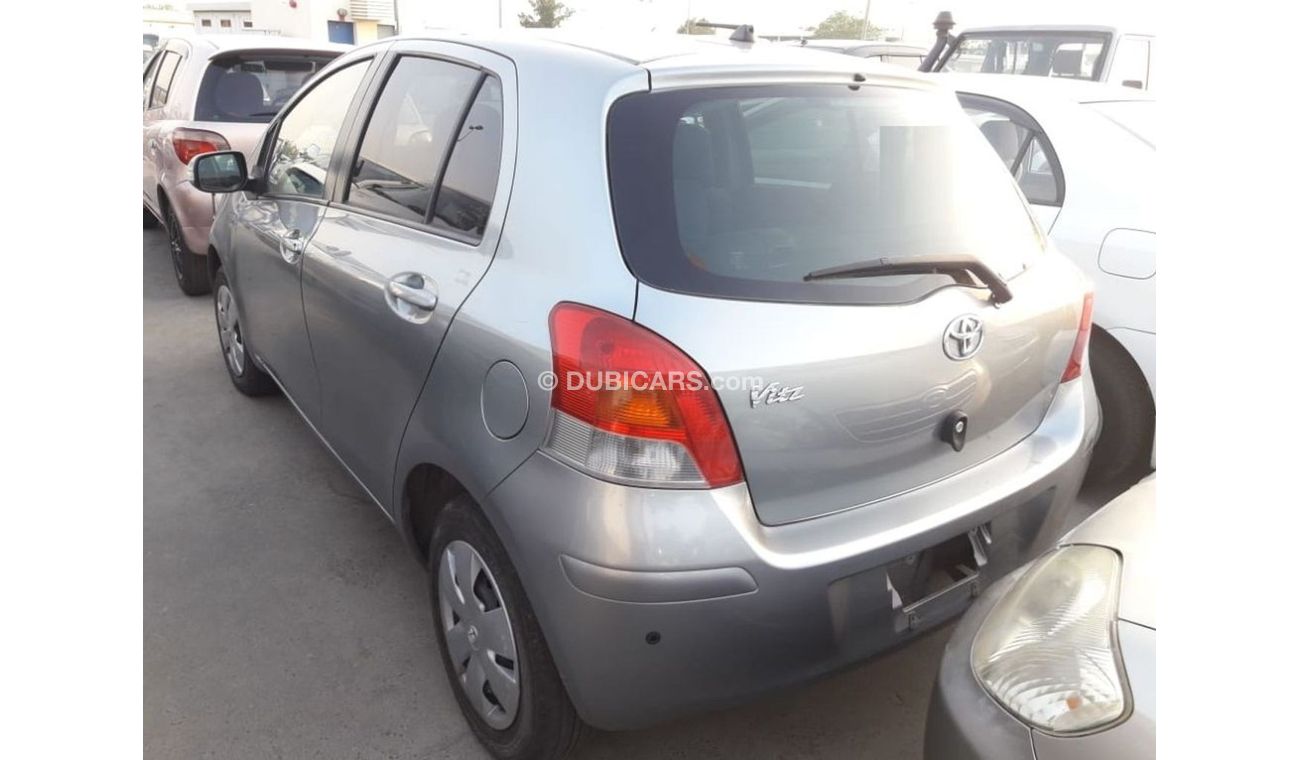 Toyota Vitz Toyota Vitz (Stock no PM 68 )