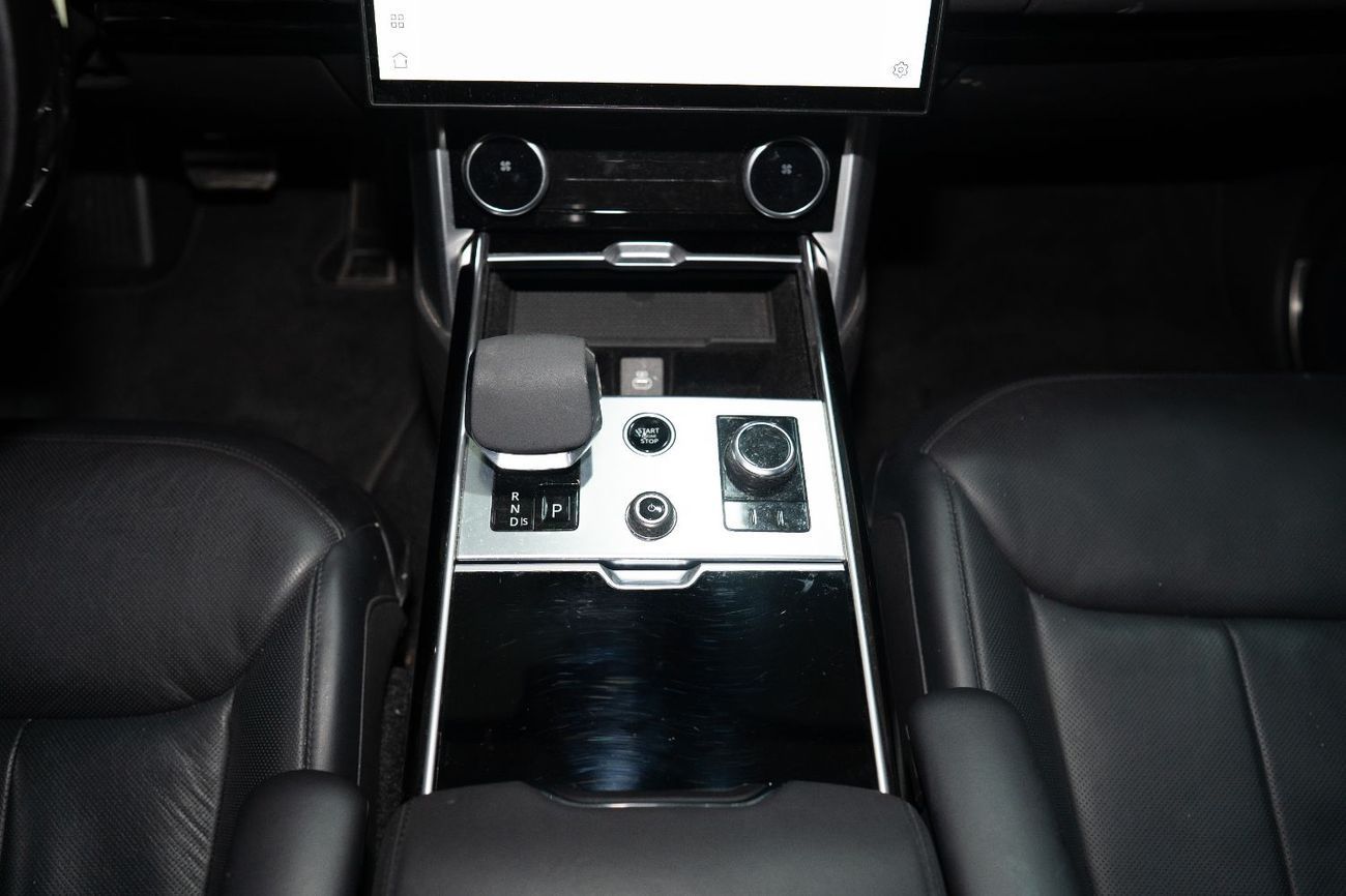 Land Rover Range Rover SE P530 4.4L 2023 ‏RANGE ROVER VOUGE SE P530 | MERIDIAN SURROUND SOUND SYSTEM | CRUISE CONTROL / LIM