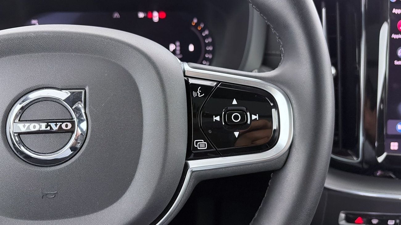 فولفو XC 60 ULTIMATE DARK | شامل الضمان | 0 دفعة أولى