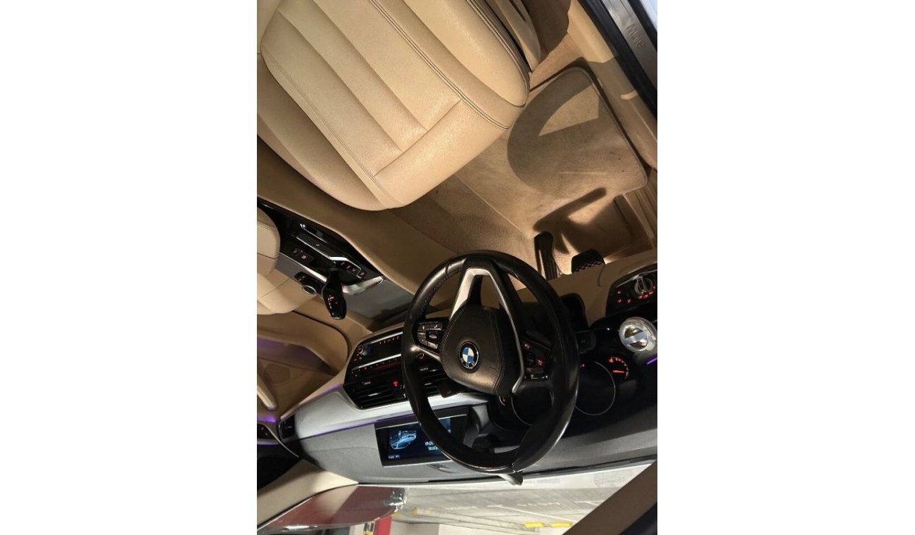 BMW 520i STD