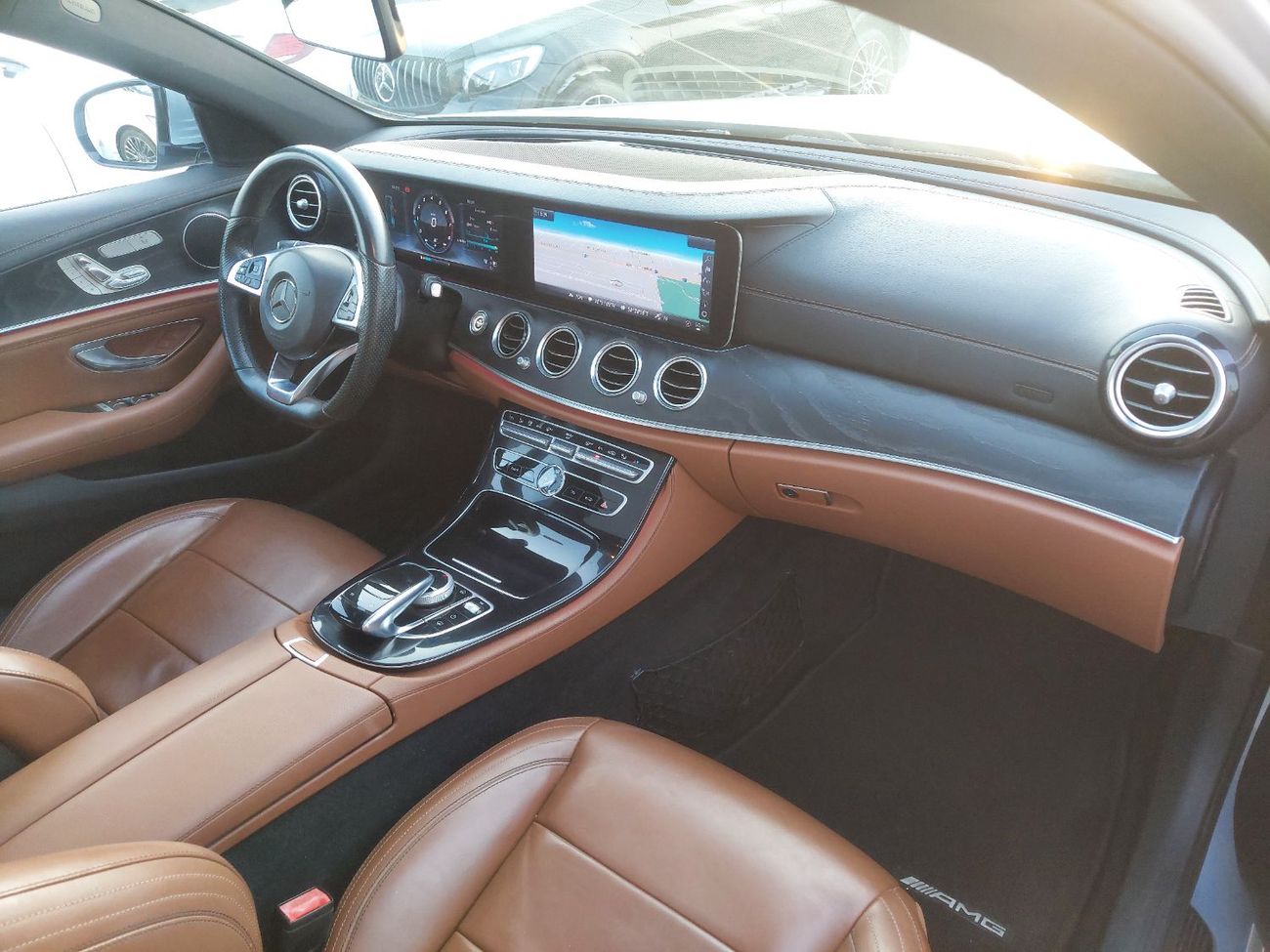 Mercedes Benz E200 AMG
