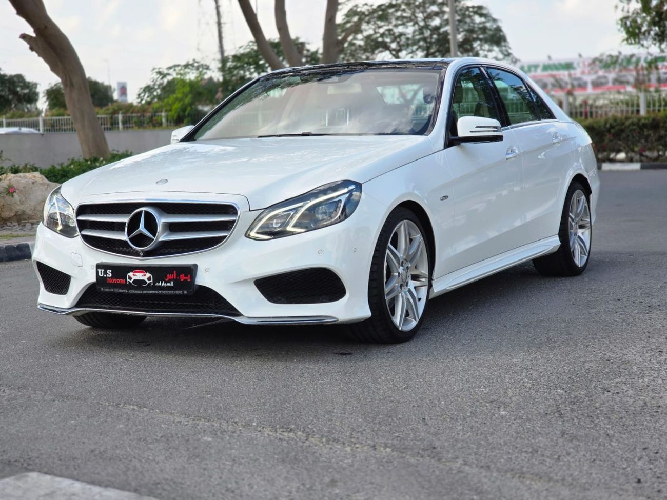 مرسيدس بنز E300 Premium + 2.0L