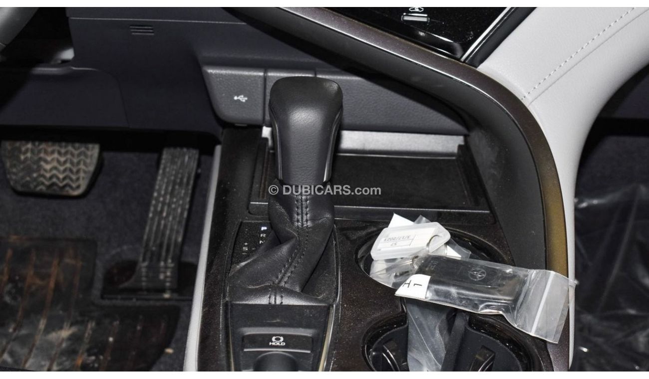 Toyota Camry 2023 Toyota Camry 2.5 GLE Petrol AT - Black inside grey - Export Only