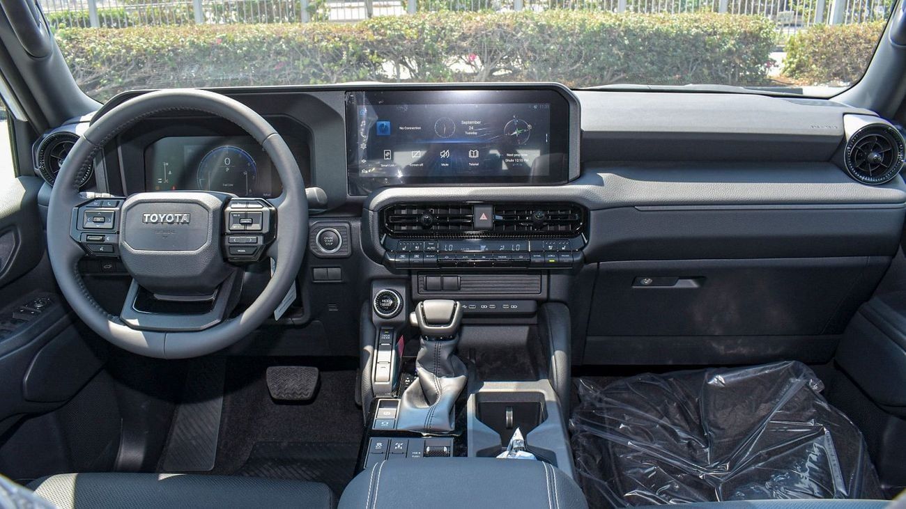 تويوتا برادو Mid ECTAGR032 - 2026 Toyota Prado - 2.4L Petrol Auto - White with Black Interior