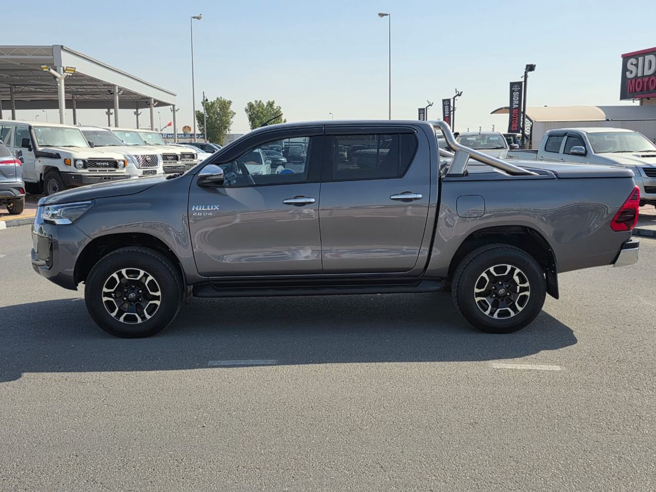 تويوتا هيلوكس diesel 2.8 liter right hand drive only for export available