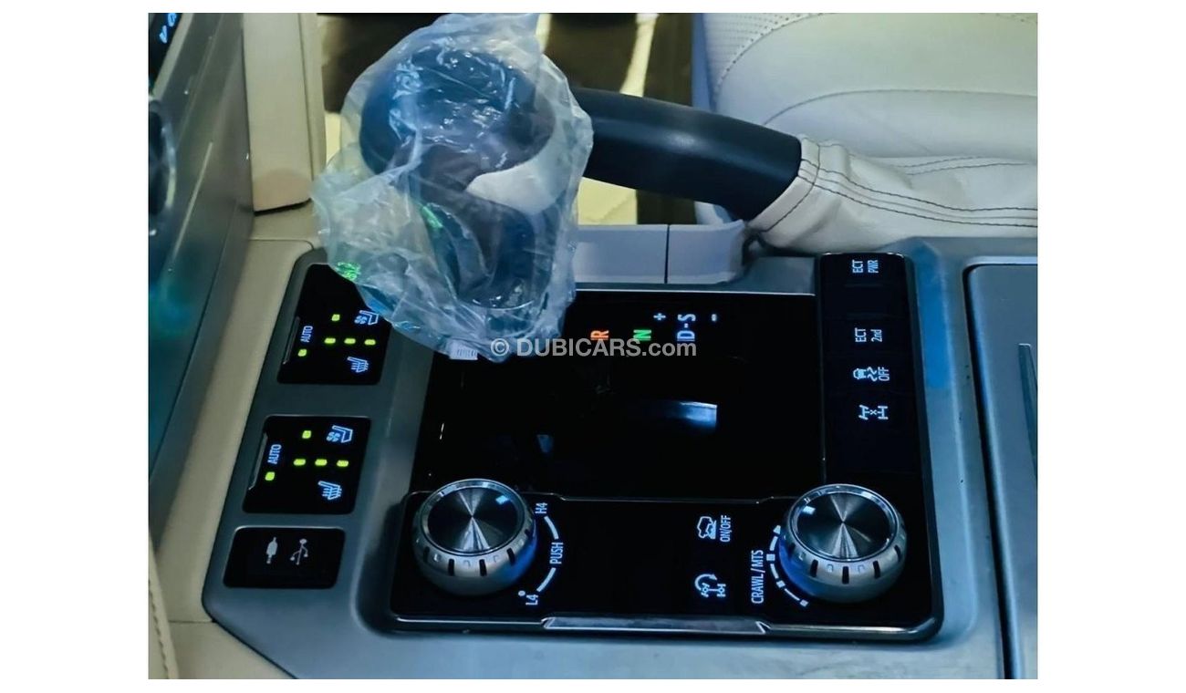 Toyota Land Cruiser VX SAHARA 2016 | RIGHT-HAND DRIVE | PUSH START | DIESEL 4.5L 7 SEATS | SUNROOF | REAR TV | BEST PRIC