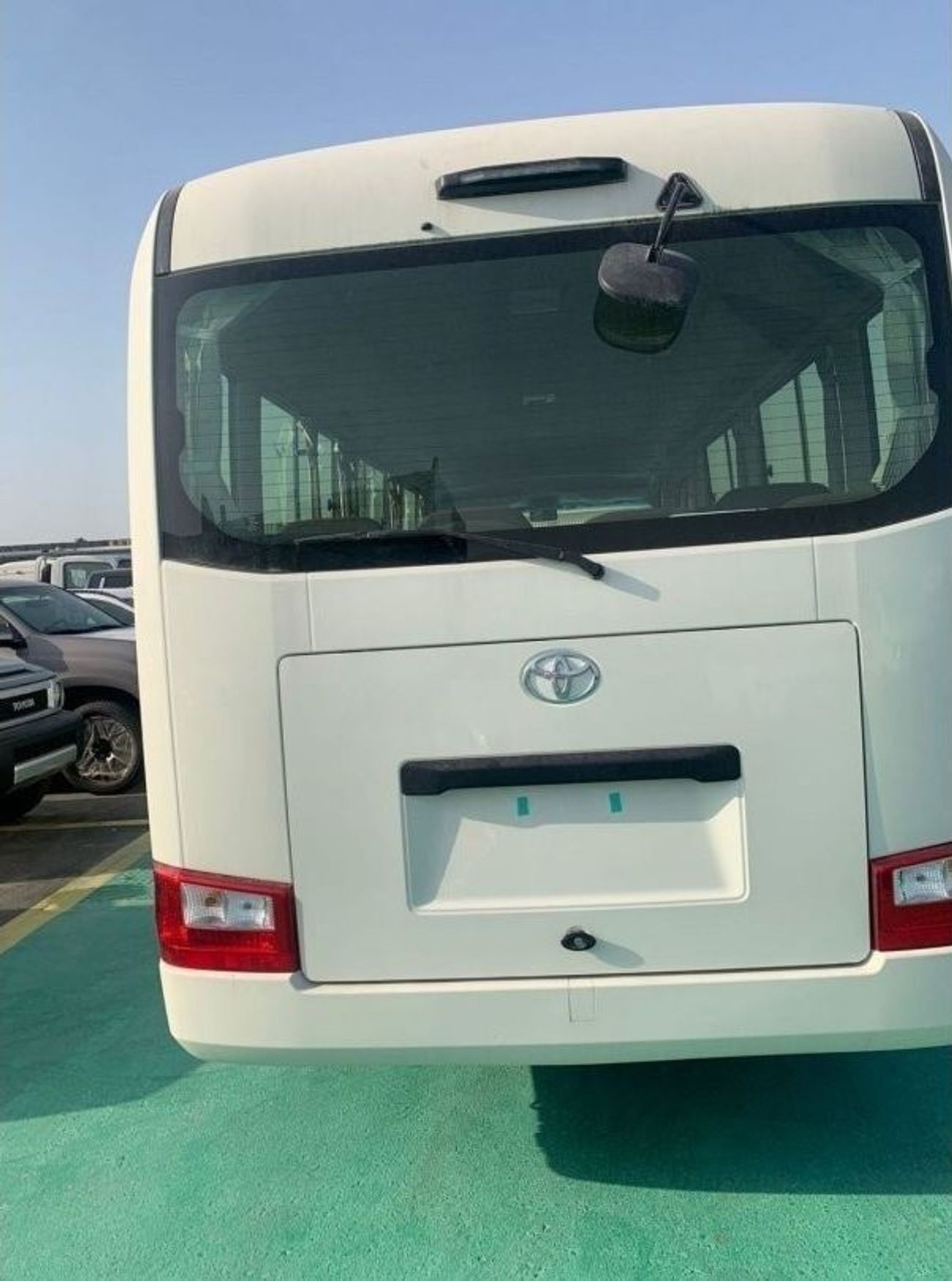 تويوتا كوستر 30 seats // diesel engine  // model 2023