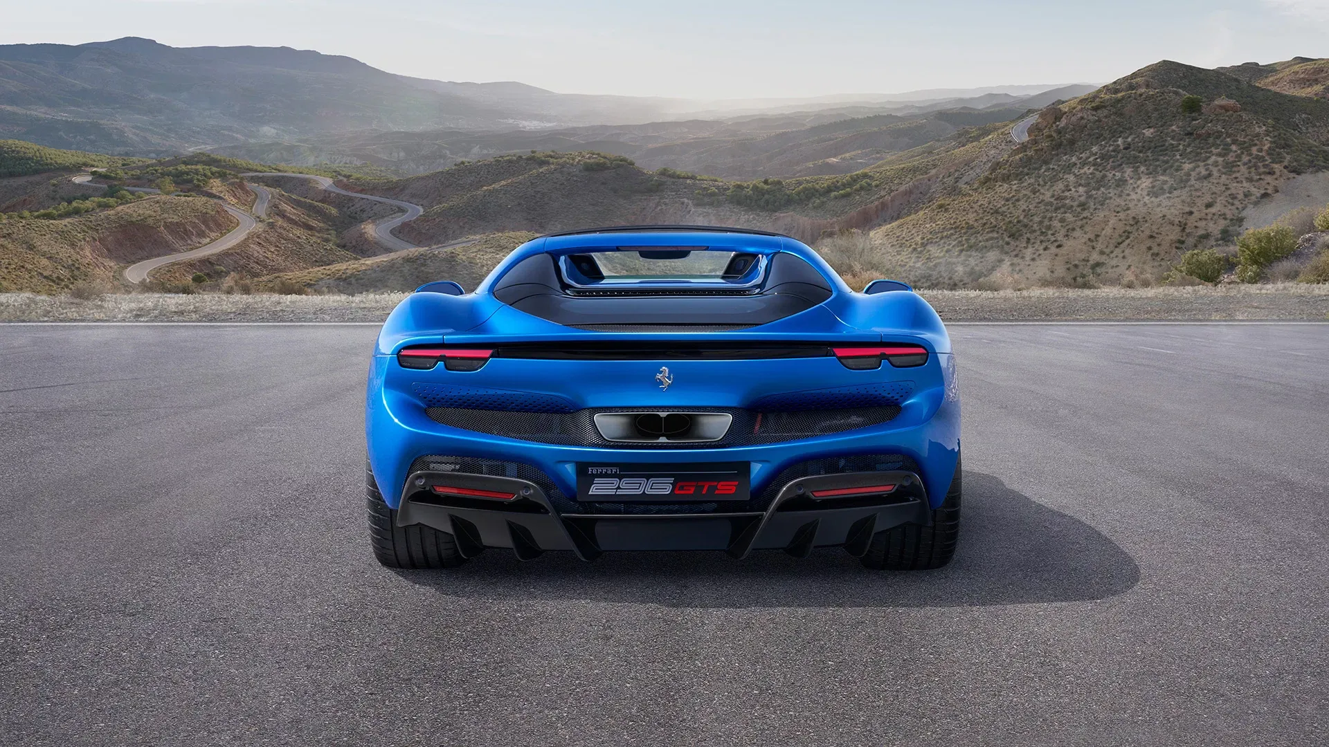 فيراري 296 GTS exterior - Rear