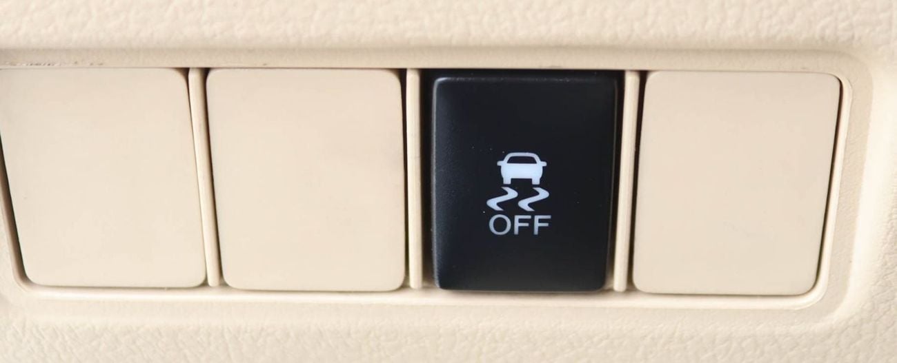 تويوتا يارس SE 1.3L (98 HP) hatchback Toyota Yaris 1.3L 2019 GCC accident-free in excellent condition 812 P.M