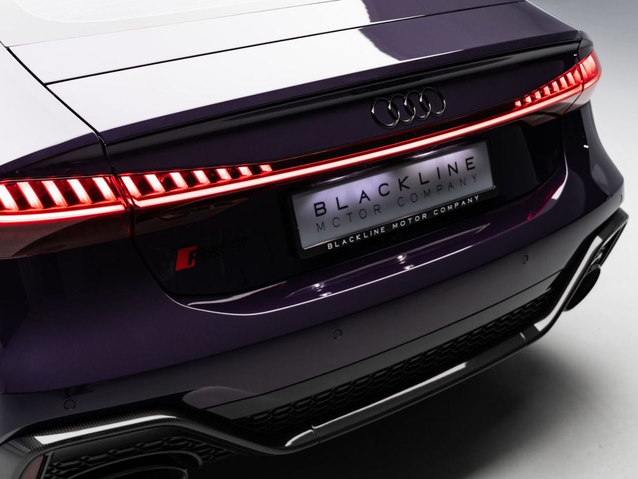 Audi RS7 STANDARD BUY NOW, PAY 2027 | THE BLACKLINE STANDARD | 2027 Audi Warranty + Service Contract, GCC
