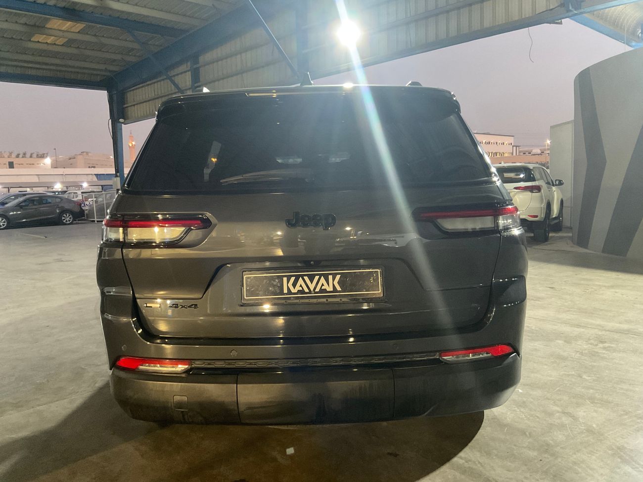 جيب شيروكي Altitude | شامل الضمان | 0 ﺪﻔﻋﺓ ﺃﻮﻟﻯ