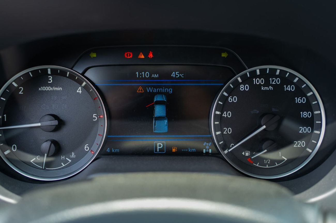 Nissan Navara PRO-4X Off-Road | 2.5L Diesel 4WD A/T (Only For Export)