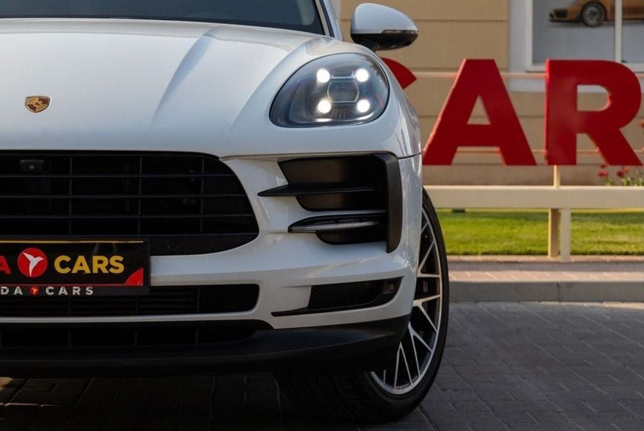 Porsche Macan Std 2.0L (252 HP) Porsche Macan 2021 GCC under Warranty with Flexible Down-Payment.