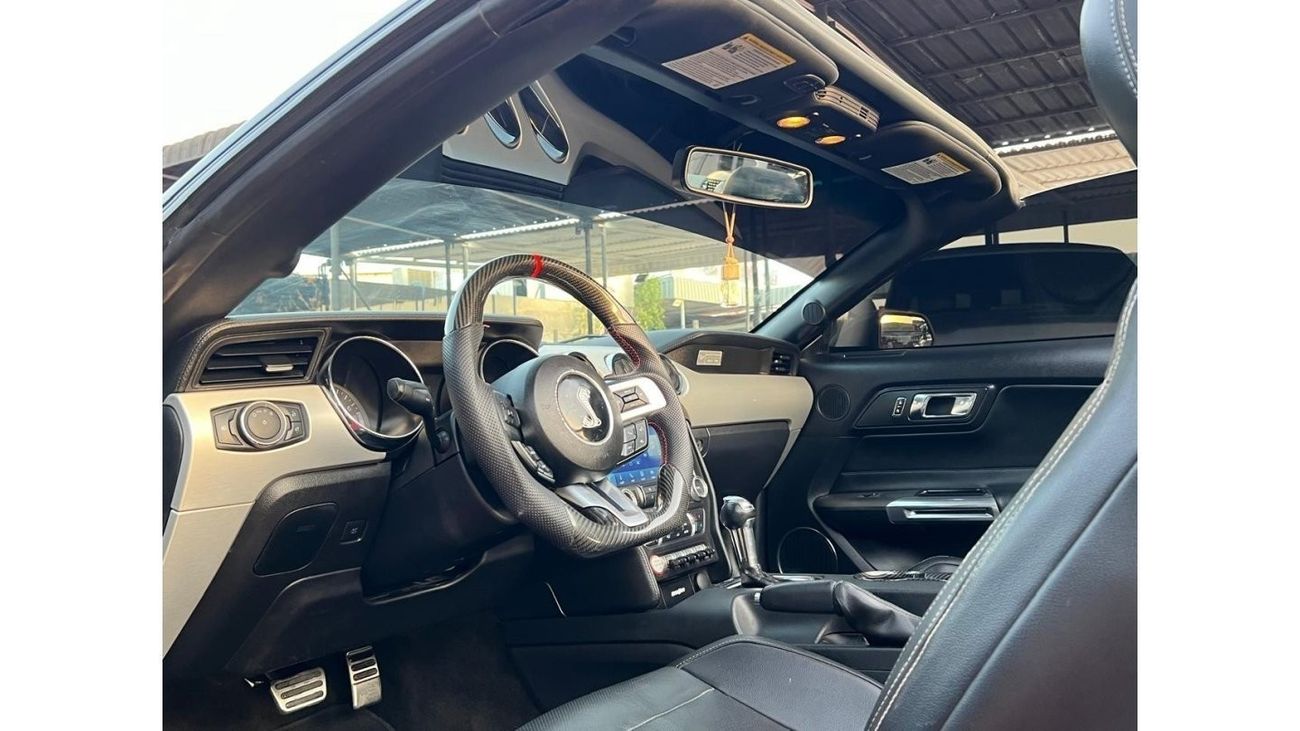 Ford Mustang FORD MUSTANG ECOBOOST CONVERTIBLE GT 500  4 CYLINDER MODEL: 2016 MILEAGE : 76,000 KM PRICE: 44.000 D