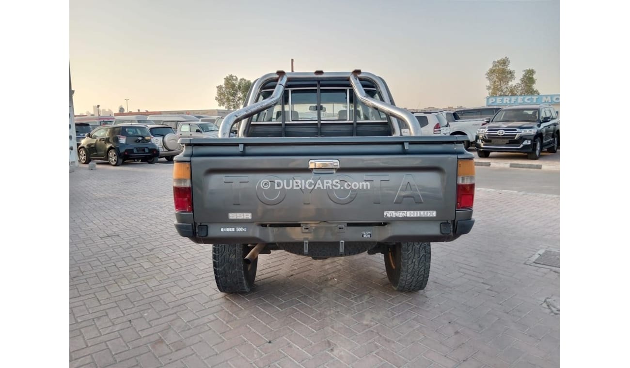 Toyota Hilux TOYOTA HILUX PICK UP RIGHT HAND DRIVE (PM1582)