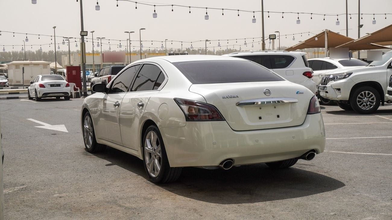 Nissan Maxima