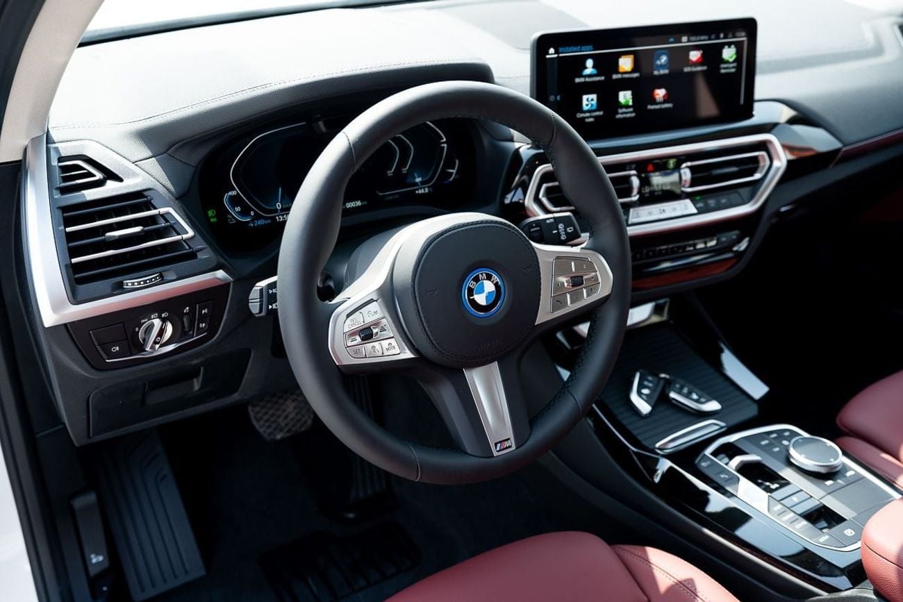 بي أم دبليو iX3 BMW iX3 Leading 2025 Black