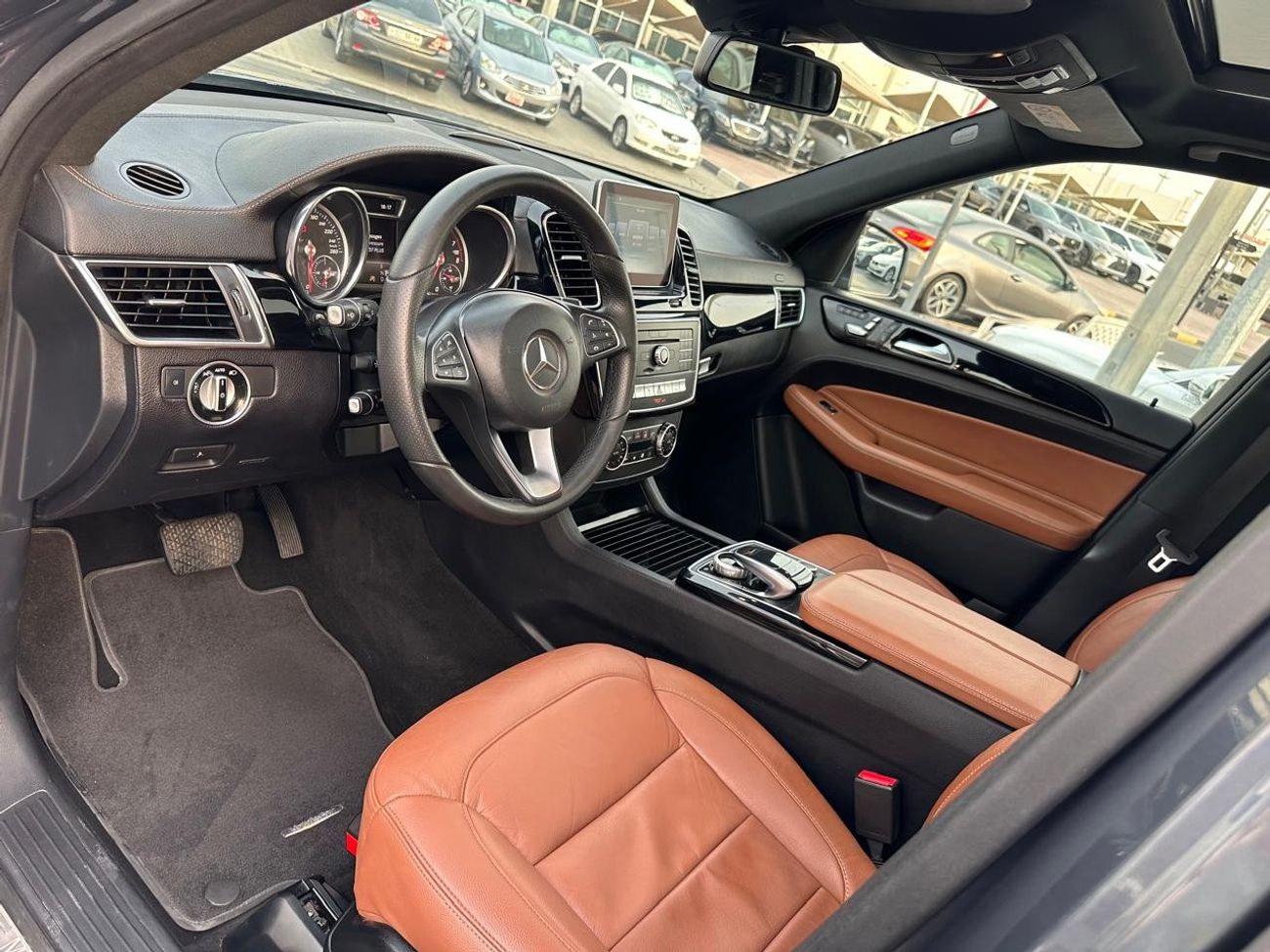 مرسيدس بنز GLE 400 AMG Mercedes GLE 400_GCC_2016_Excellent Condition _Full option