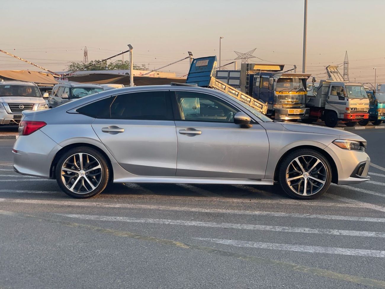 هوندا سيفيك 2023 Honda Civic Touring 1.5 V4 - Full Option - Canadian Specs -