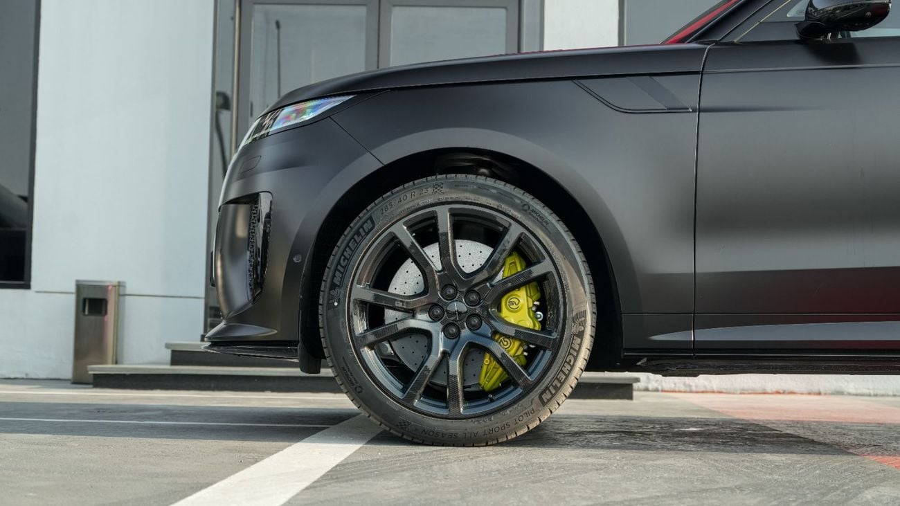 Land Rover Range Rover Sport Obsidian Black in Satin Finish-Black 2027MY Export Only