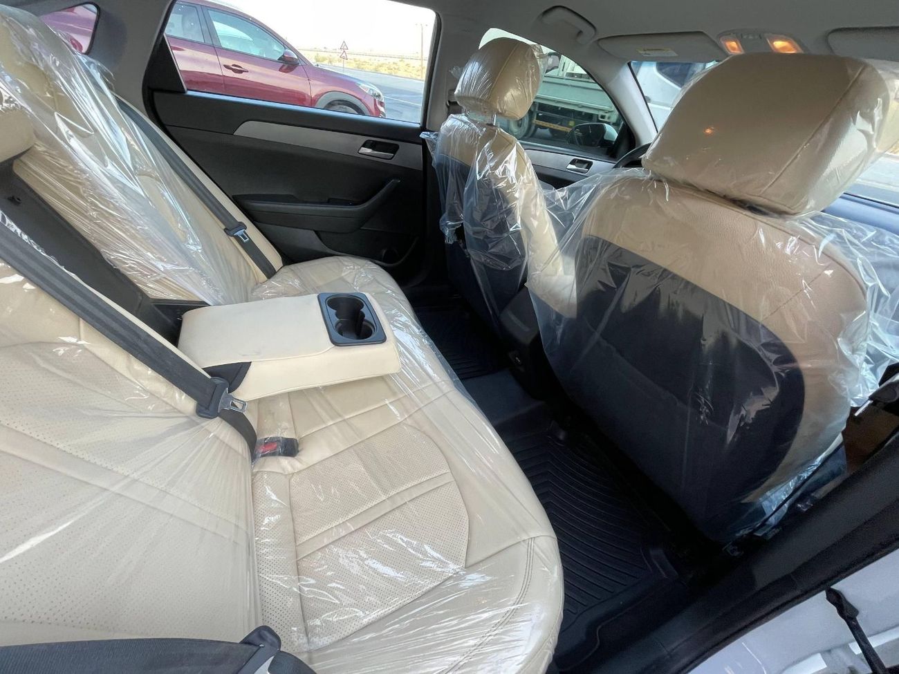 هيونداي سوناتا محرك V4 سعة 2.5 لتر / ممشى منخفض / شاشة كبيرة / نظام تشغيل أندرويد أوتو / بحالة ممتازة