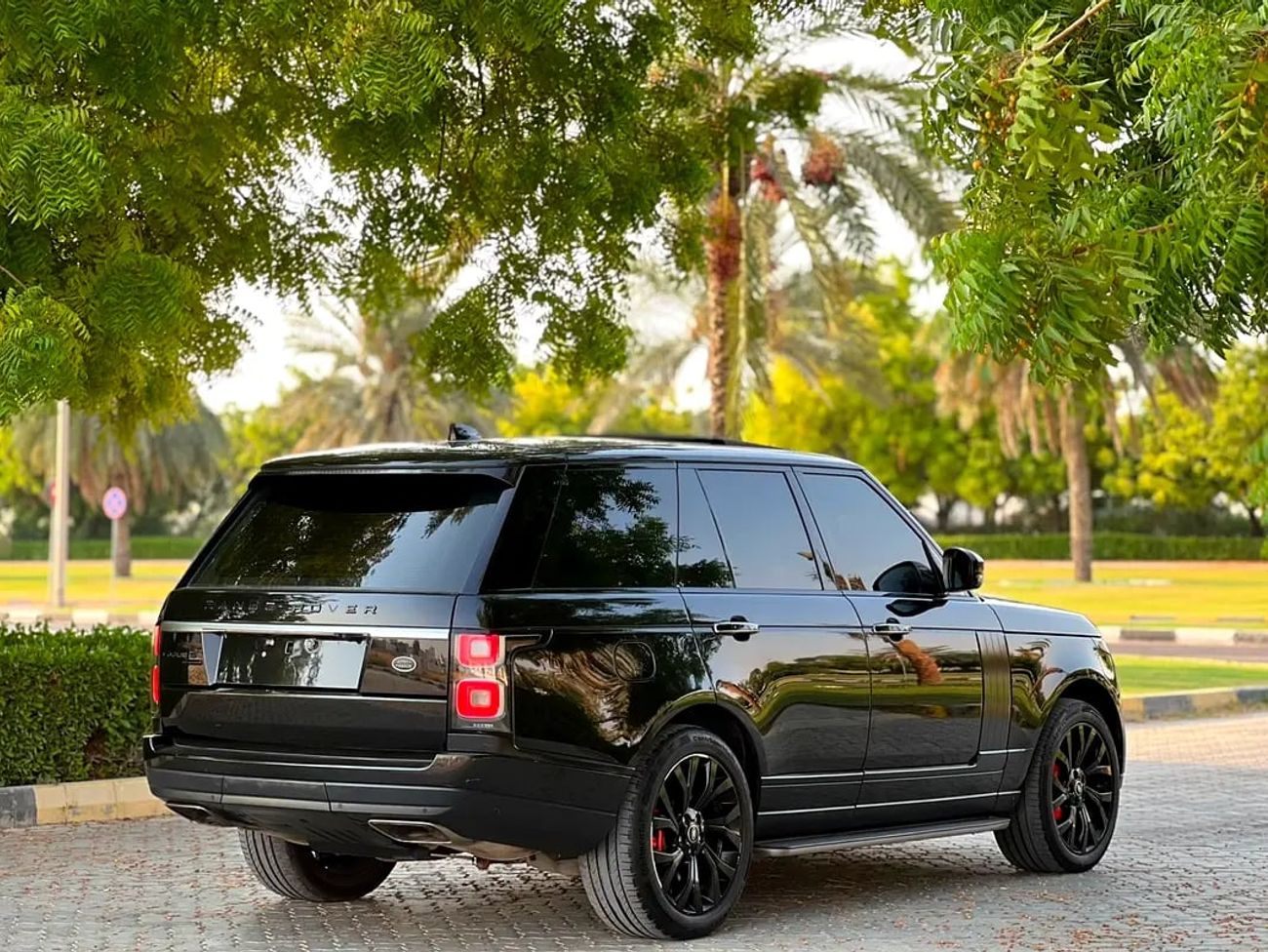 لاند روفر رينج روفر Supercharged | GCC Specs | Low Mileage