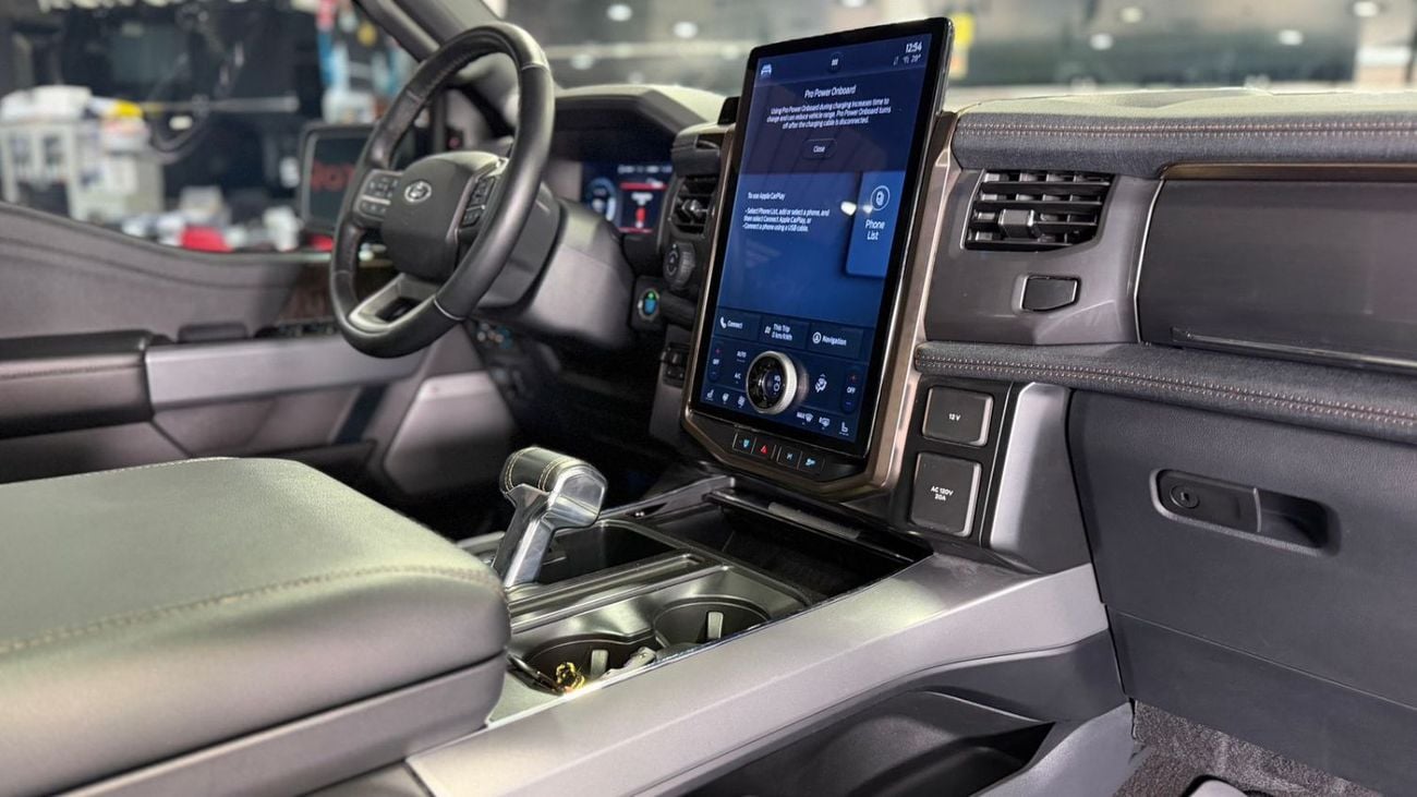 فورد F 150 FORD F-150 LIGHTNING LARIAT ,EV, NO ACCIDENT, NO PAINT