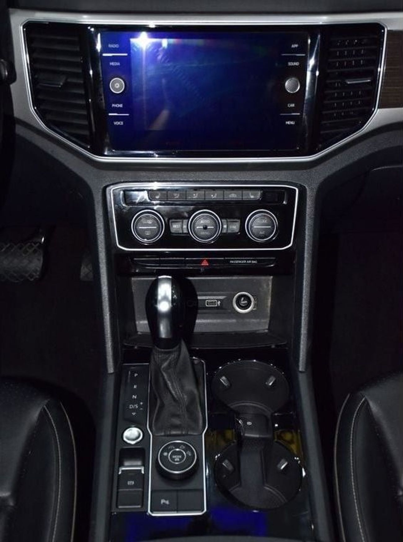 Volkswagen Teramont EXCELLENT DEAL for our Volkswagen Teramont V6 4Motion ( 2019 Model ) in Black Color GCC Specs