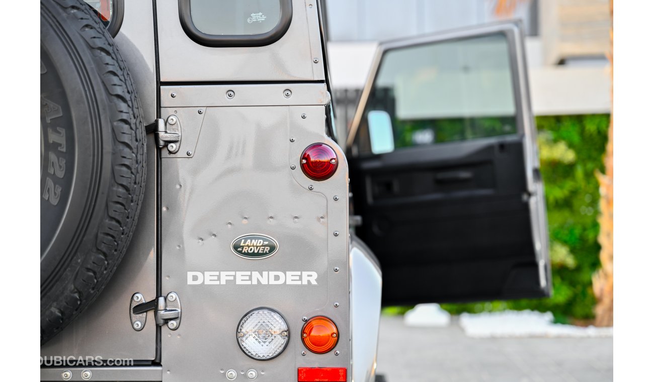 Land Rover Defender 2.4L Diesel | 5,223 P.M (4 Years) | 0% Downpayment | Full Option | Immaculate Condition!