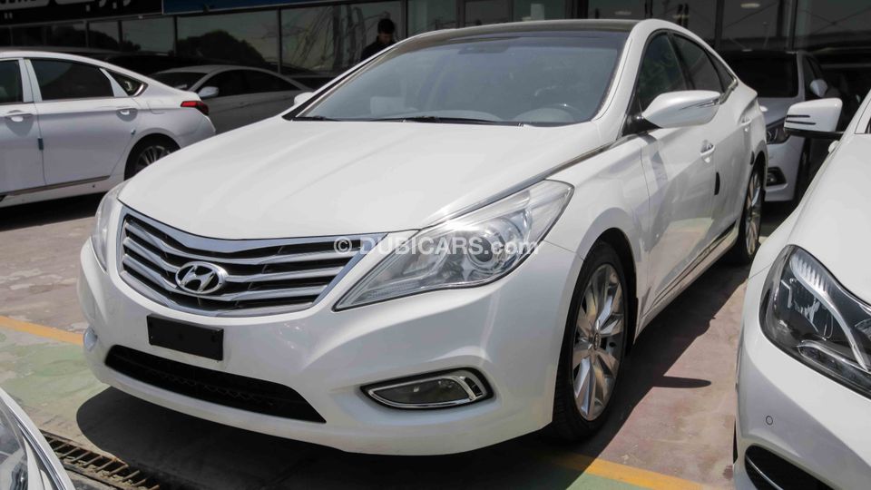 Hyundai Azera 3.0 V6 for sale AED 47,000. White, 2012
