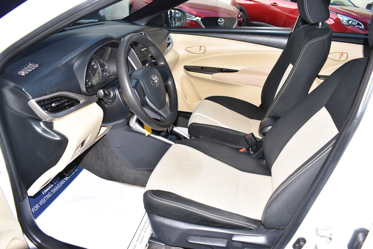 Toyota Yaris AED 689 PM | 1.3L SE HB GCC DEALER WARRANTY