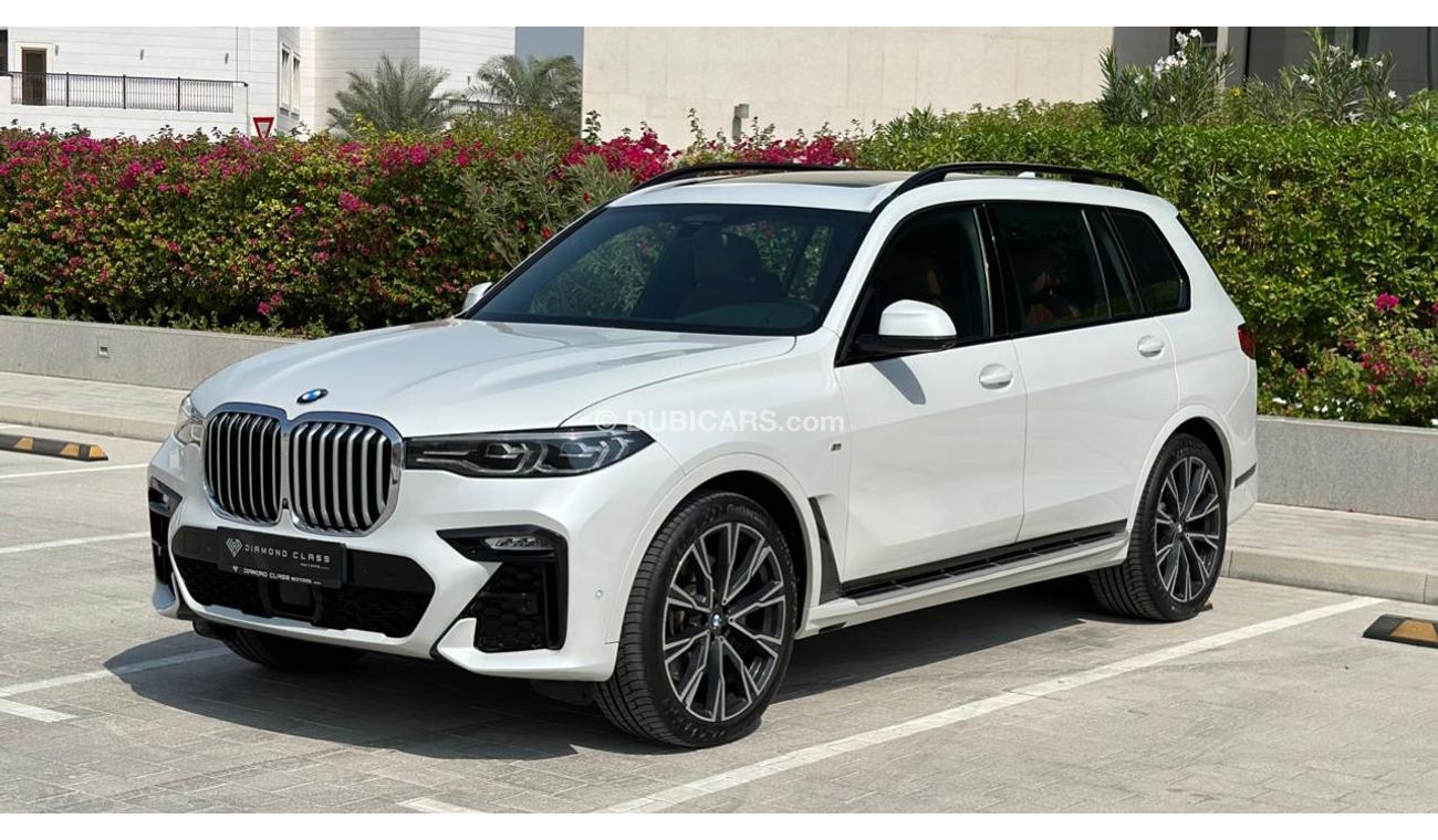 BMW X7 Bmw X7 XDrive 40i M kit Head-Up Display  Full Option Panoramic  GCC Service contract  Under warranty