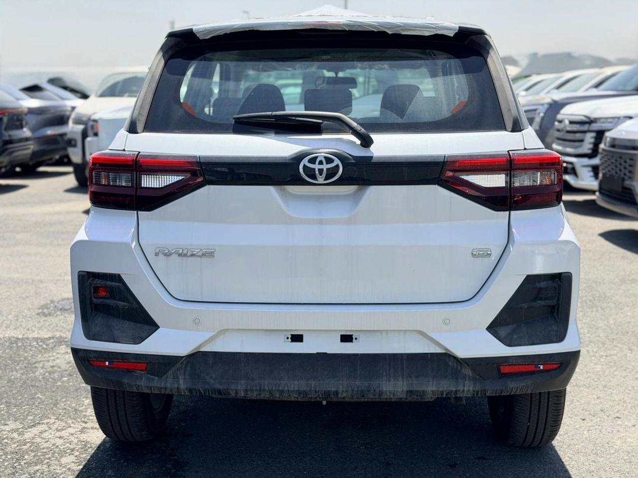 Toyota Raize TURBO G RA 1.0L TURBO PETROL AUTOMATIC TRANSMISSION ( FOR RE- EXPORT OUTSIDE GCC COUNTRIES ONLY )