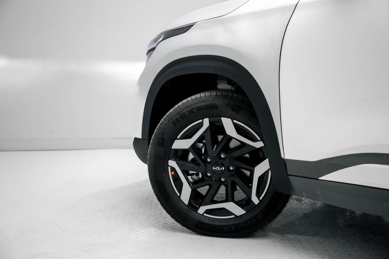 Kia Seltos PREMIUM 1.5L - White & Black Inside Black | Export Only