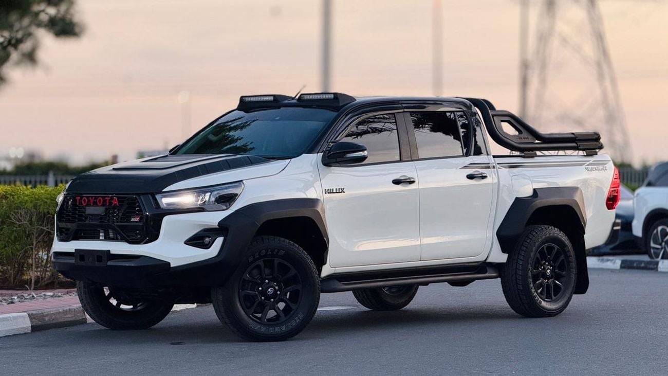 Toyota Hilux (GR BODY KIT INSTALLED | DOUBLE CABIN | POWER SEATS | AT | LEATHER SEATS |